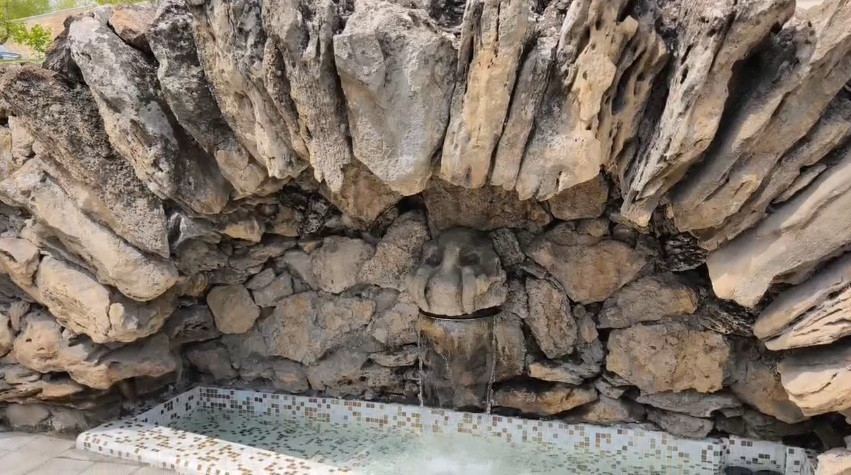 Старейший фонтан у памятника Коста Хетагурову восстановили в Ставрополе