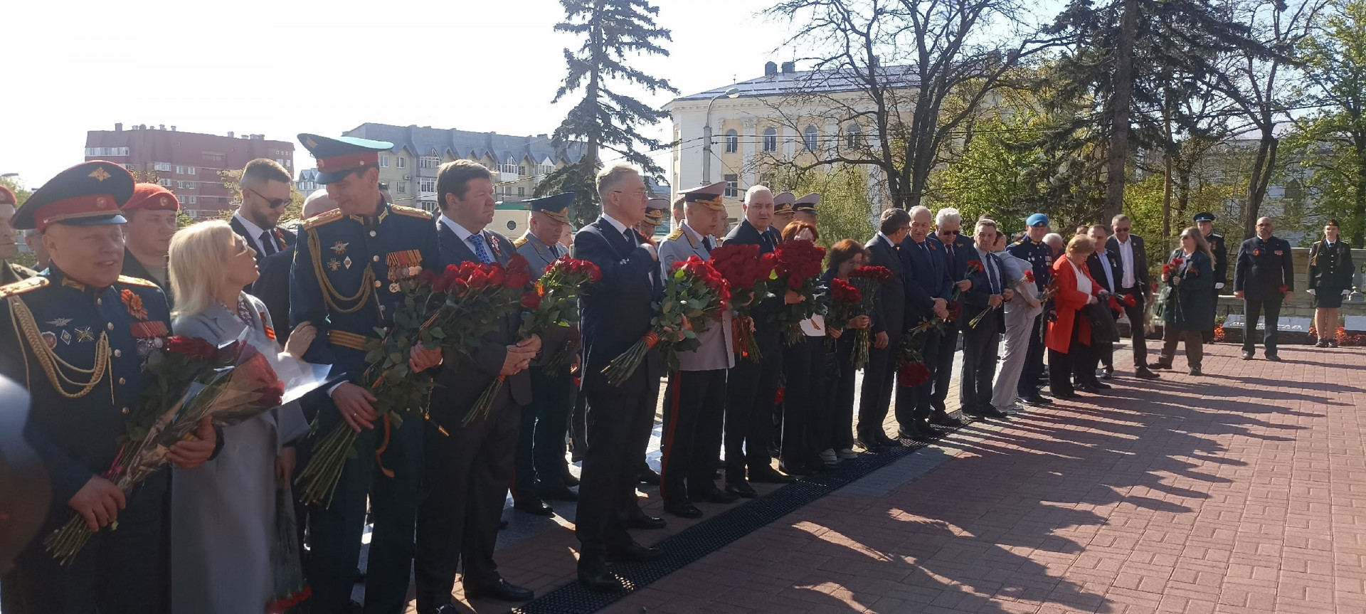 В Ставрополе к "Вечному огню" возложили цветы
