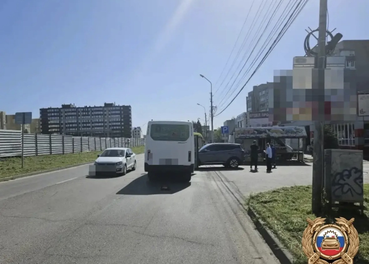 8-летняя девочка пострадала при торможении маршрутки в Ставрополе