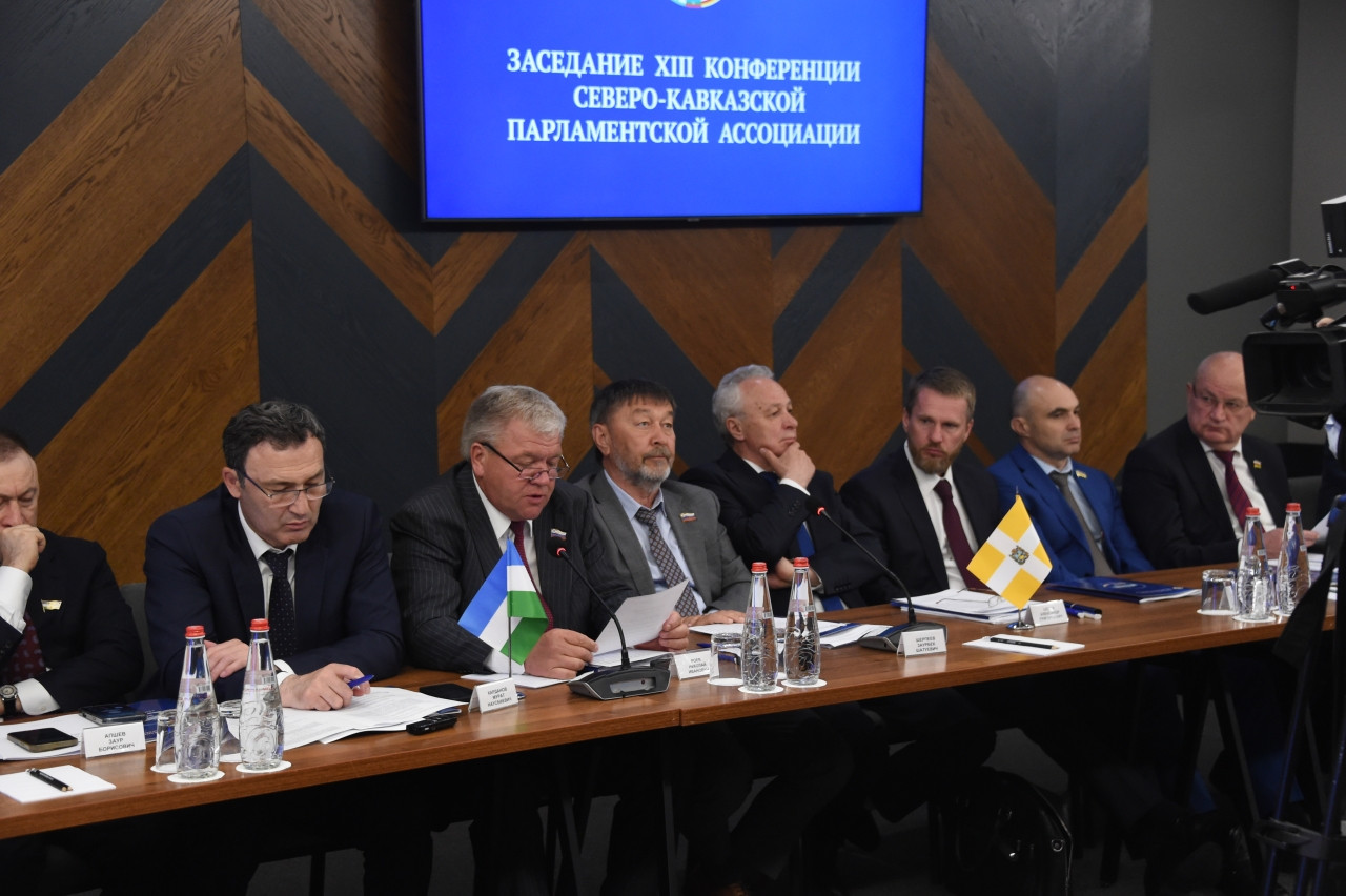 Депутаты Думы Ставрополья выступили на конференции СКПА в Каспийске