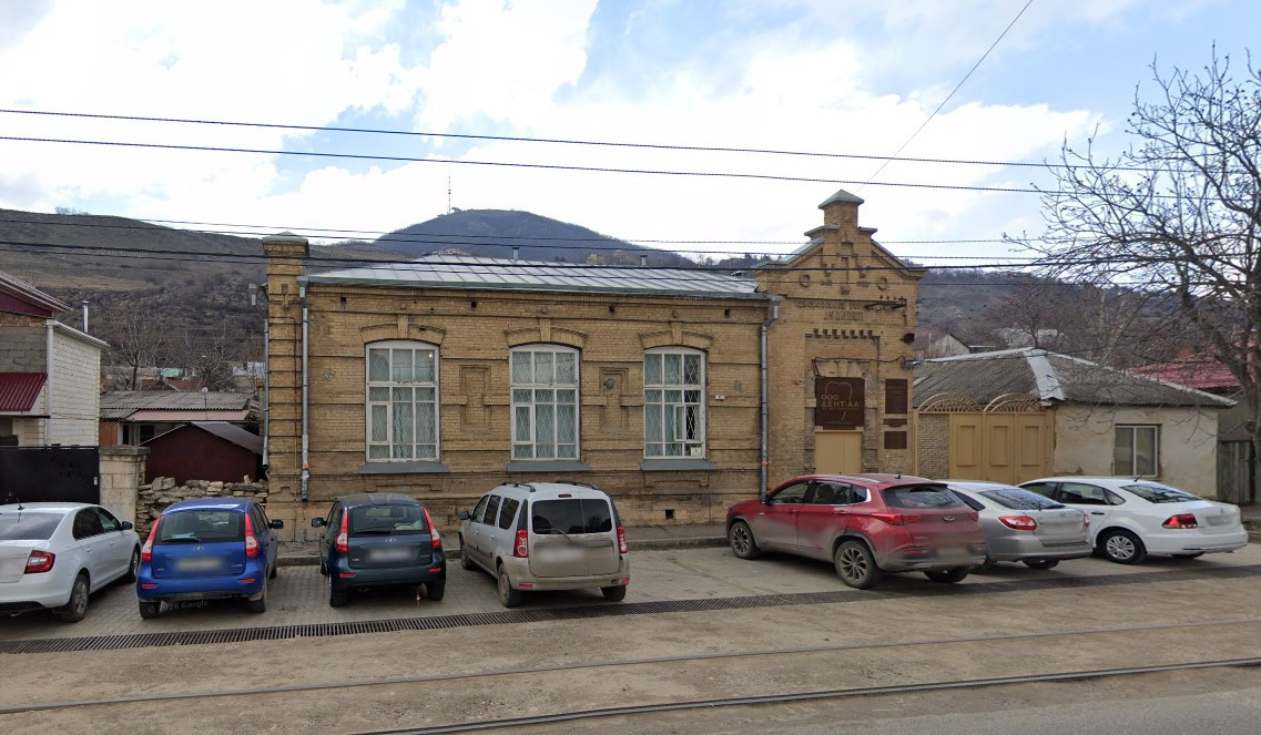 В Пятигорске взяли под охрану здание городского училища