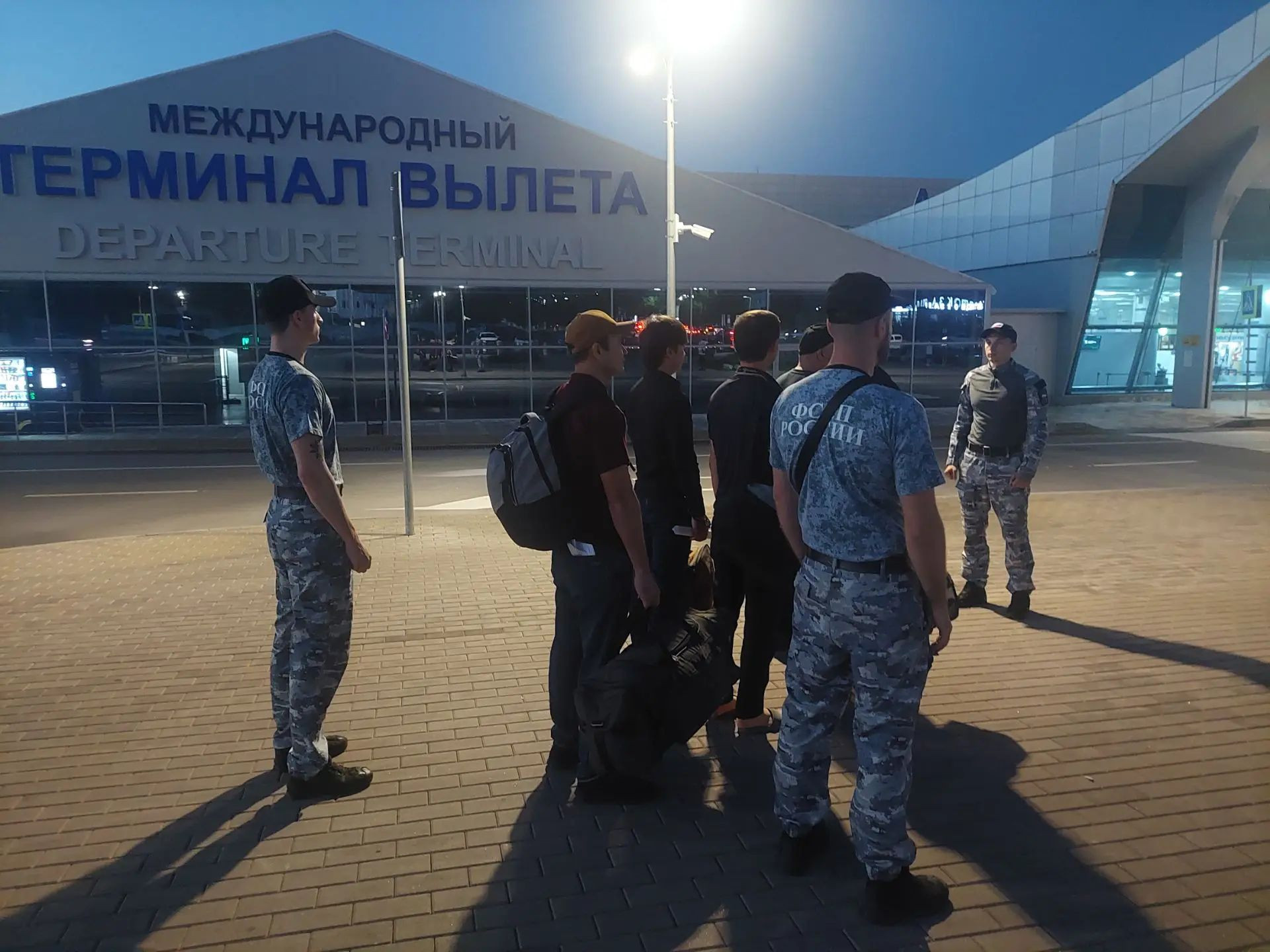 Приставы выдворили пятерых мигрантов из Ставрополья