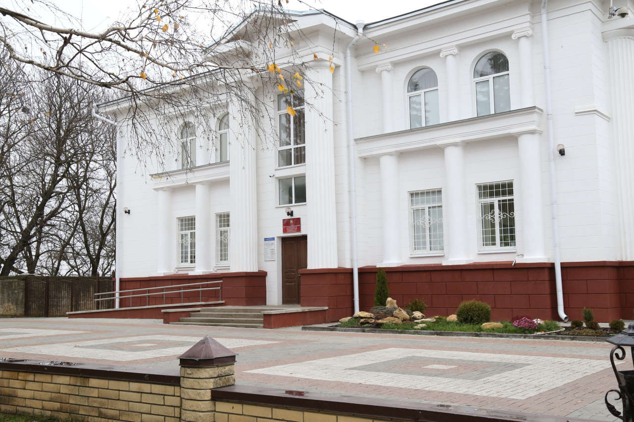 Синагога перестала быть "Синагогой": ОКН на проспекте Октябрьской Революции в Ставрополе лишили старого названия