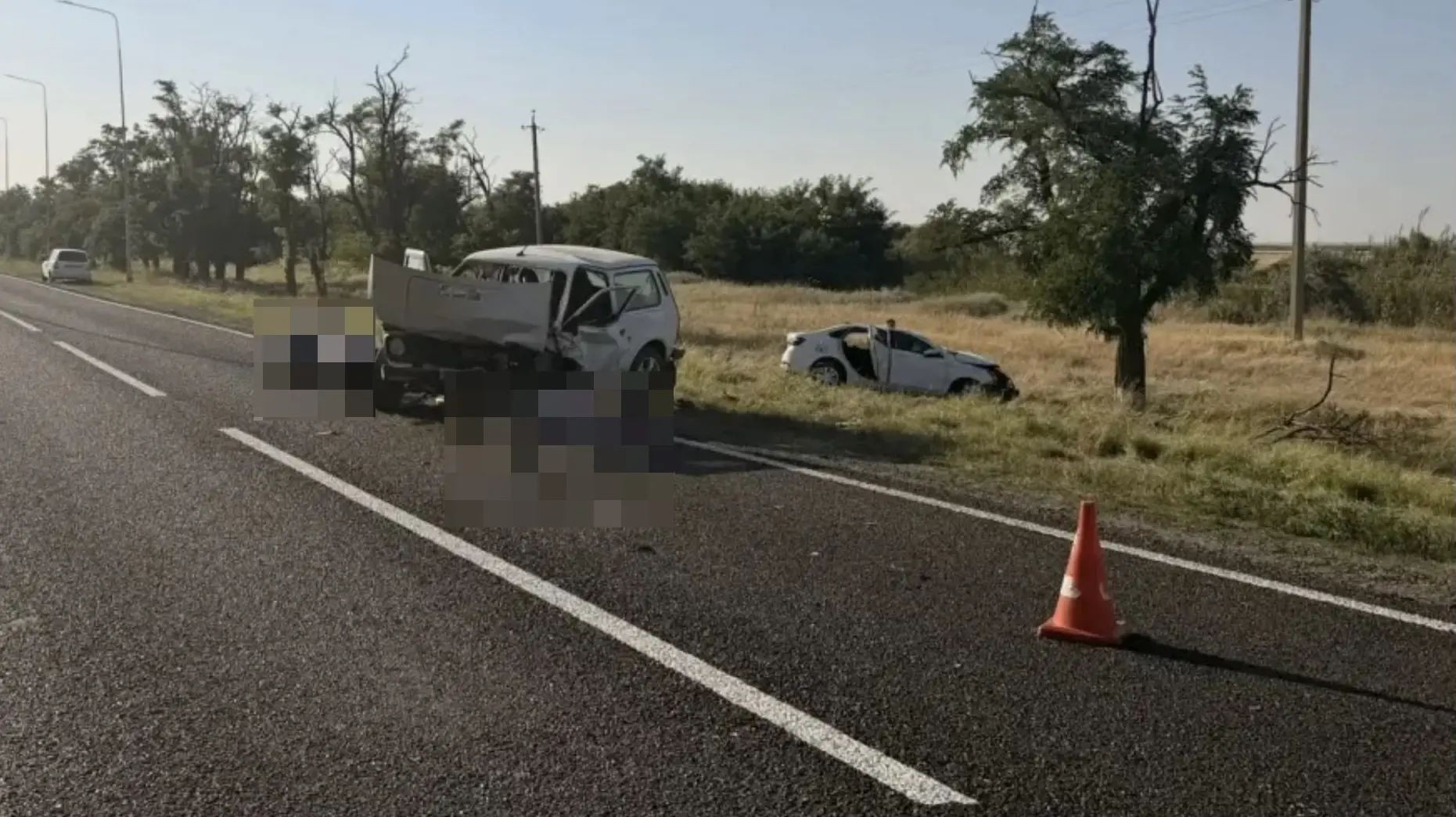 Два человека погибли в лобовой аварии в Левокумском округе