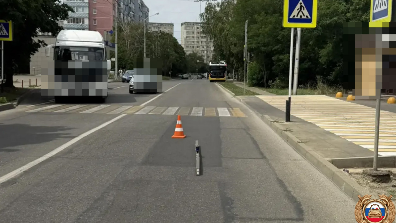 Пожилая женщина упала в резко затормозившем автобусе в Ставрополе