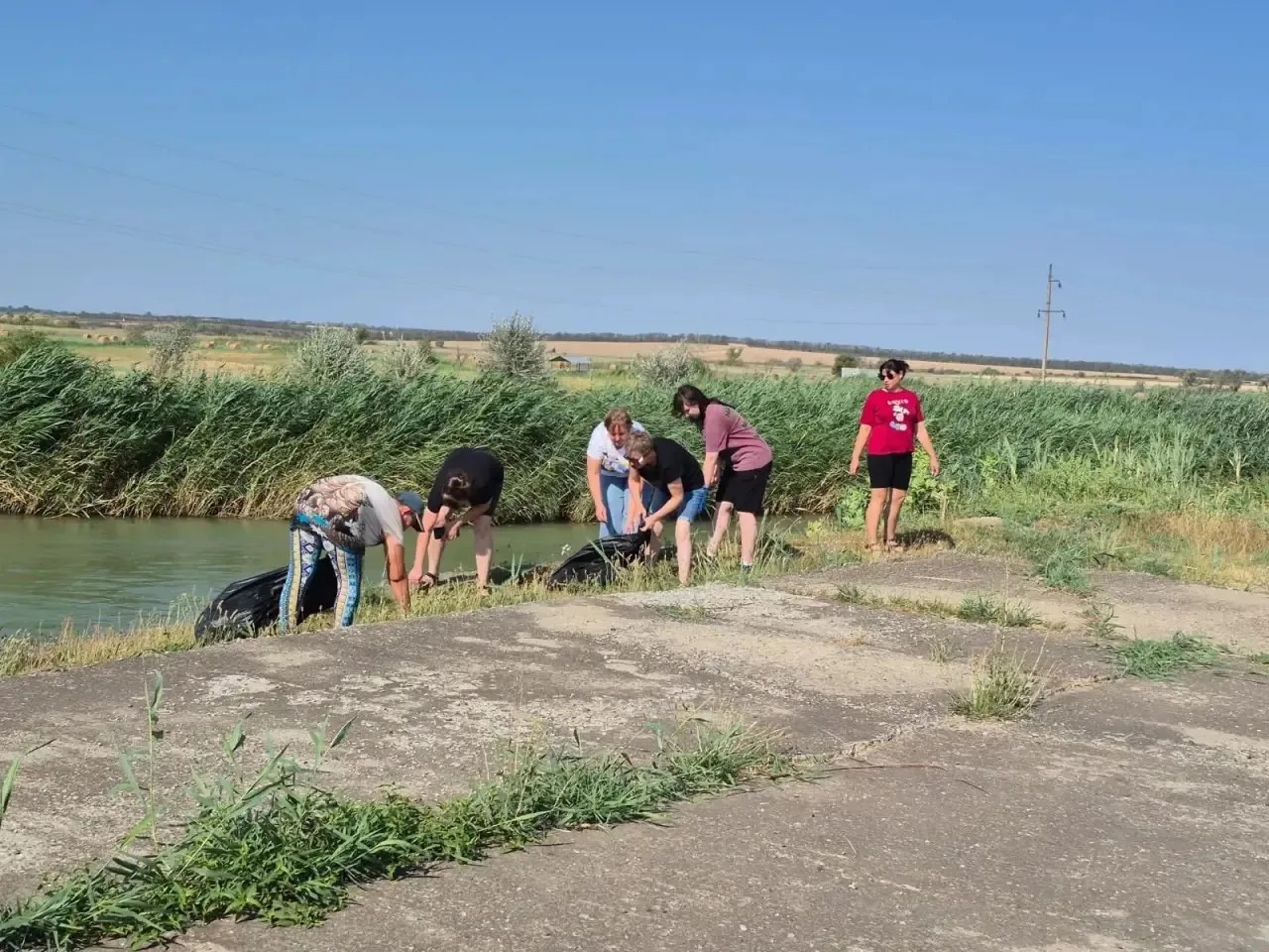 Более 10 тыс. ставропольцев вышли на уборку берегов в этом году