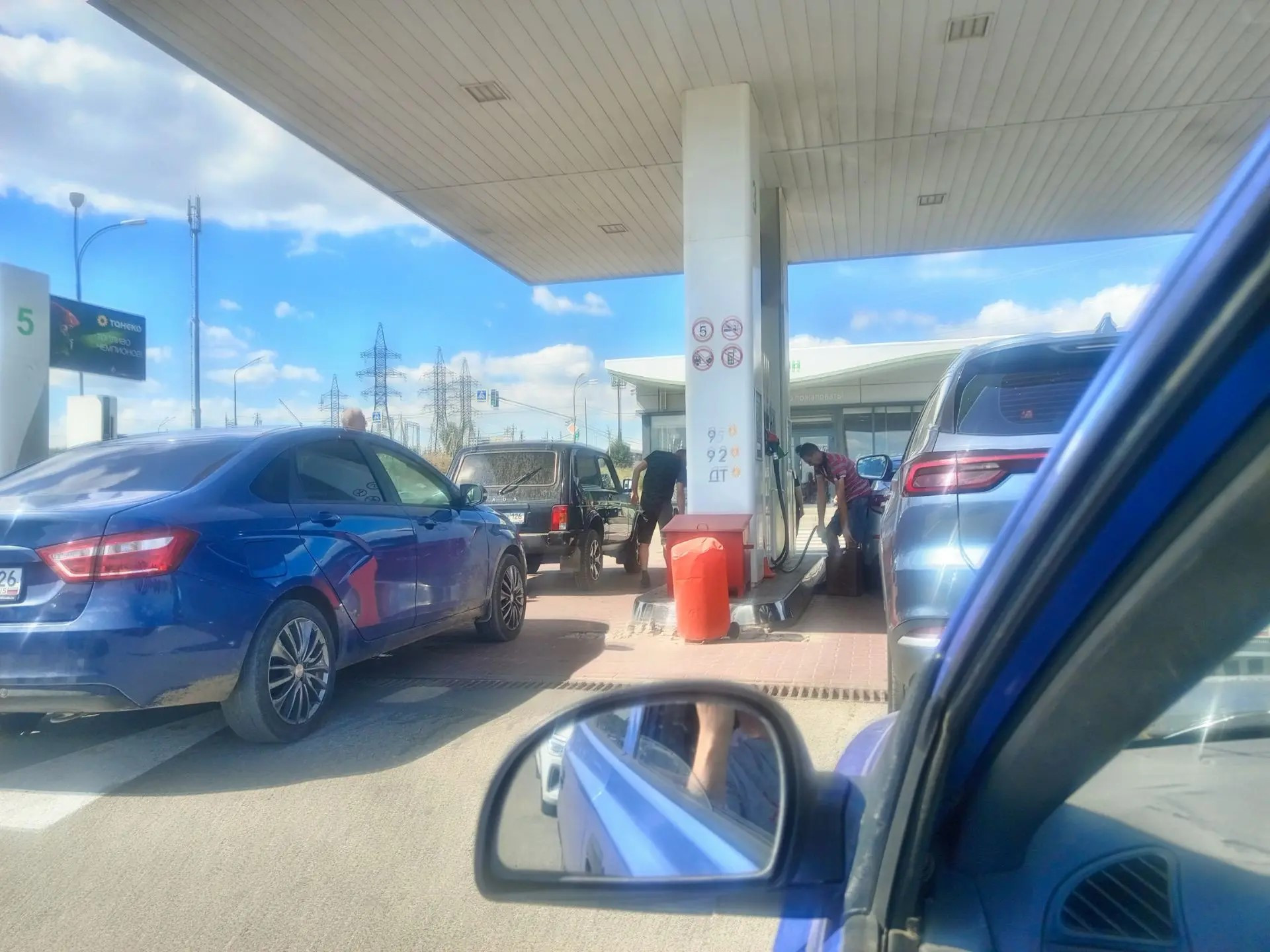 Ставропольчане заправляются в Краснодаре из-за дефицита топлива