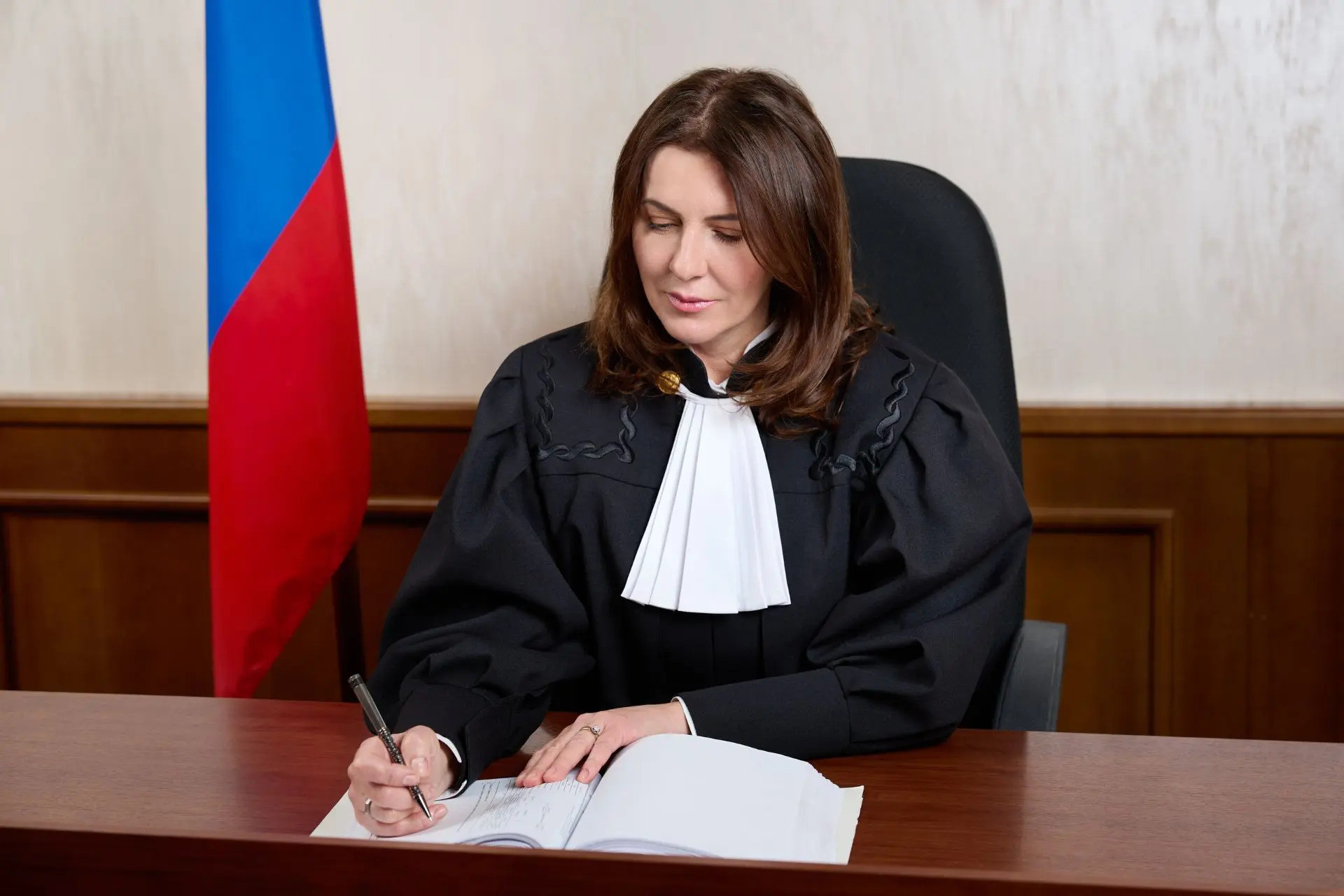 Житель Ставрополя хранил гранату в подвале многоквартирного дома Житель Ставрополя хранил гранату в подвале многоквартирного дома
