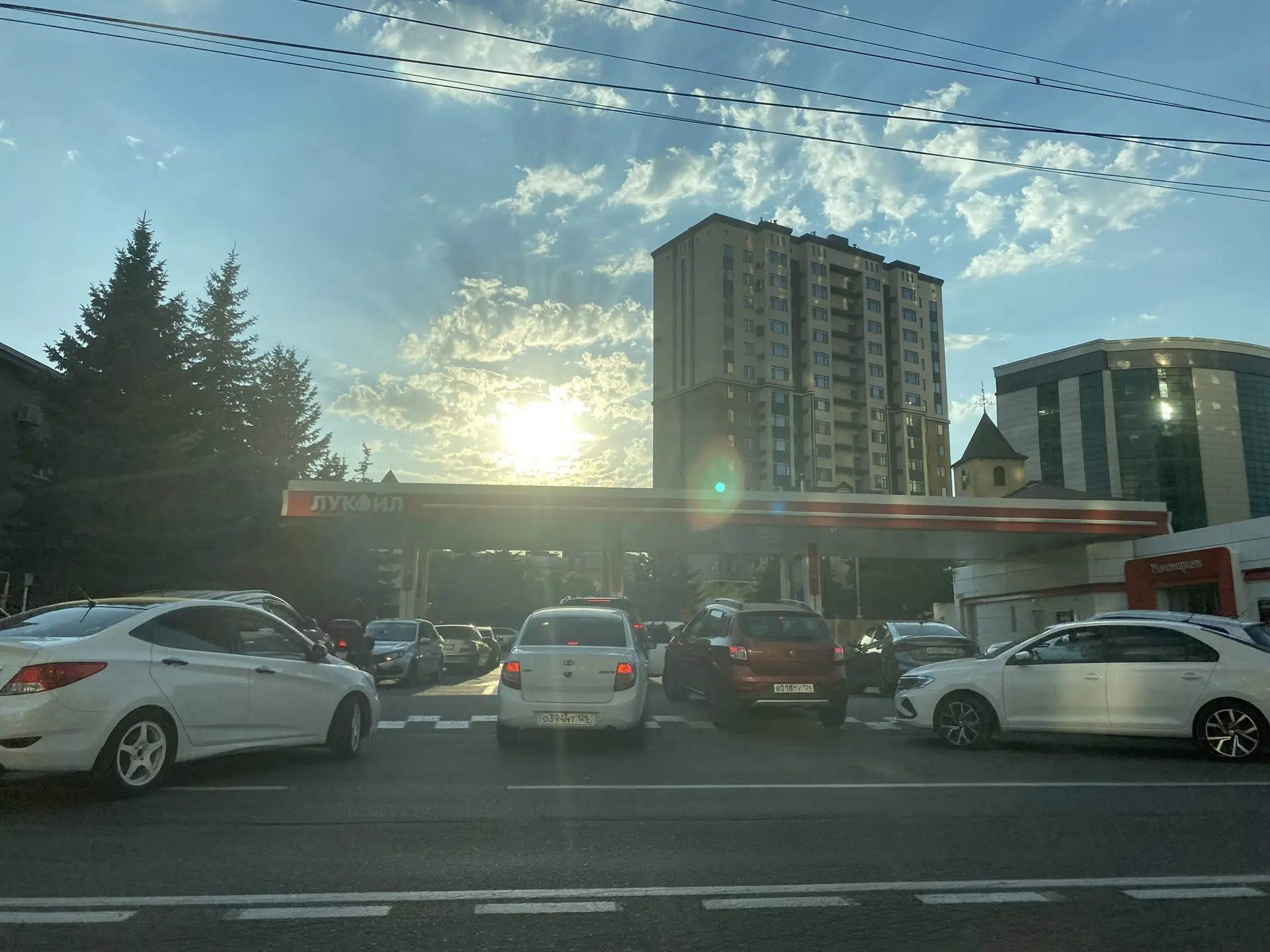 Жители Ставрополья жалуются на искусственный ажиотаж на заправках