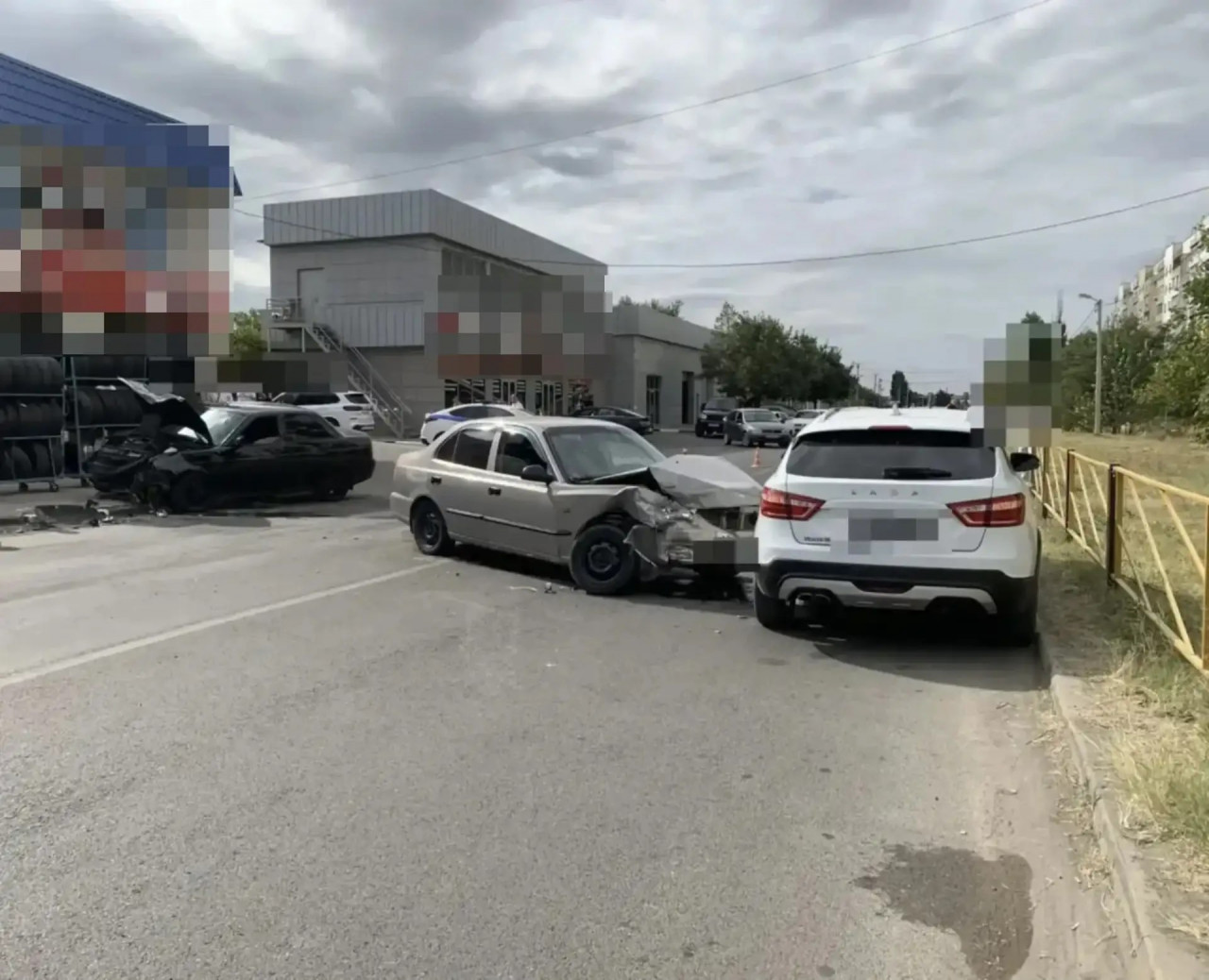 Неправильный поворот стал причиной тройной аварии в Буденновске