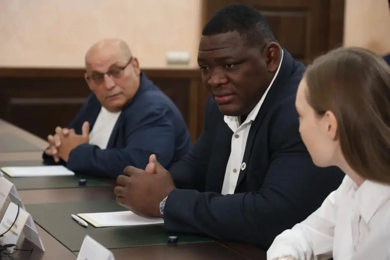 Олимпийский чемпион по греко-римской борьбе Михаин Лопес приехал на Ставрополье