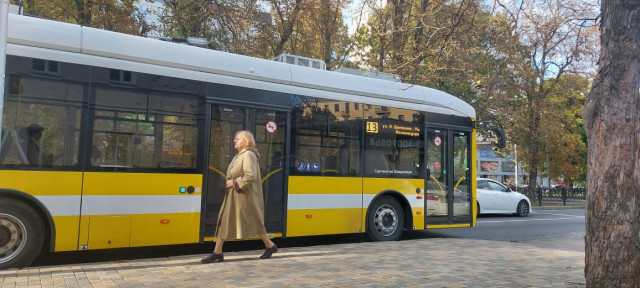 Движение троллейбусов на ул. Дзержинского в Ставрополе остановили Движение троллейбусов на ул. Дзержинского в Ставрополе остановили