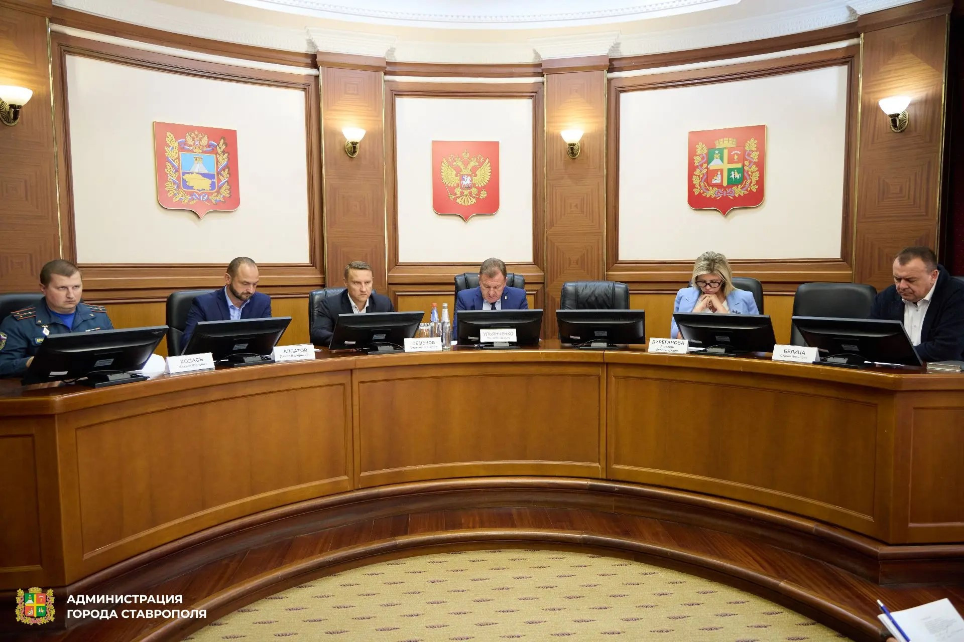 Глава Ставрополя поручил подготовить коммунальные службы к зиме