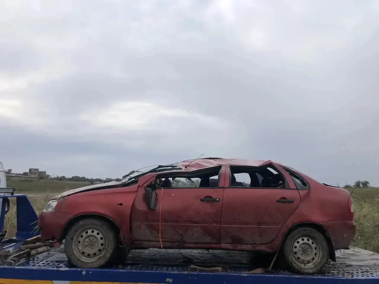 Водитель с трехмесячным стажем перевернулась в Буденновском округе, трое пострадали