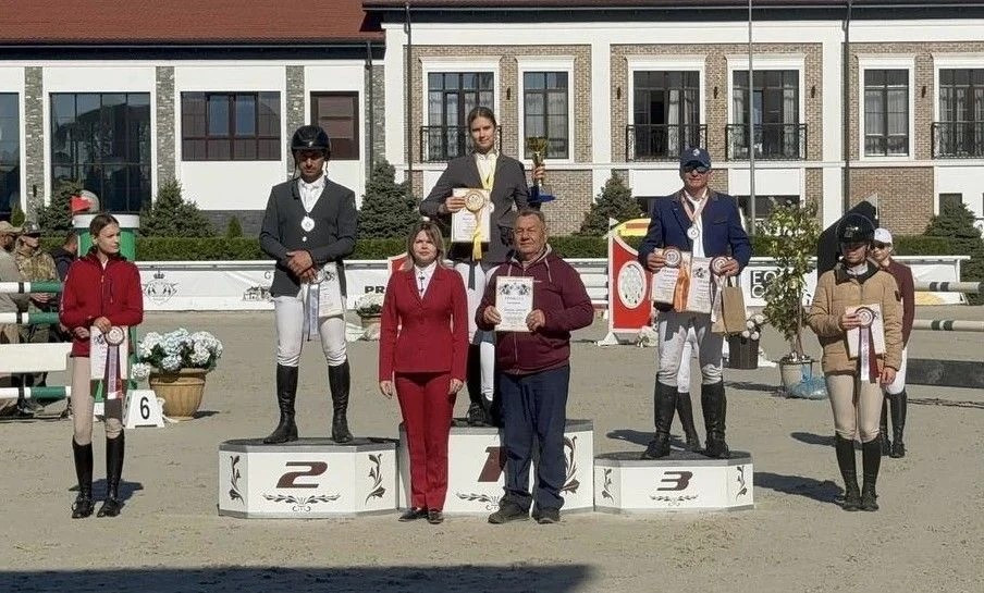 Спортсменки из Ставрополя взяли призы всероссийских соревнований по конкуру