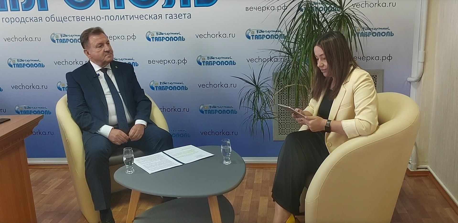 В Ставрополе прошла прямая линия с мэром Иваном Ульянченко