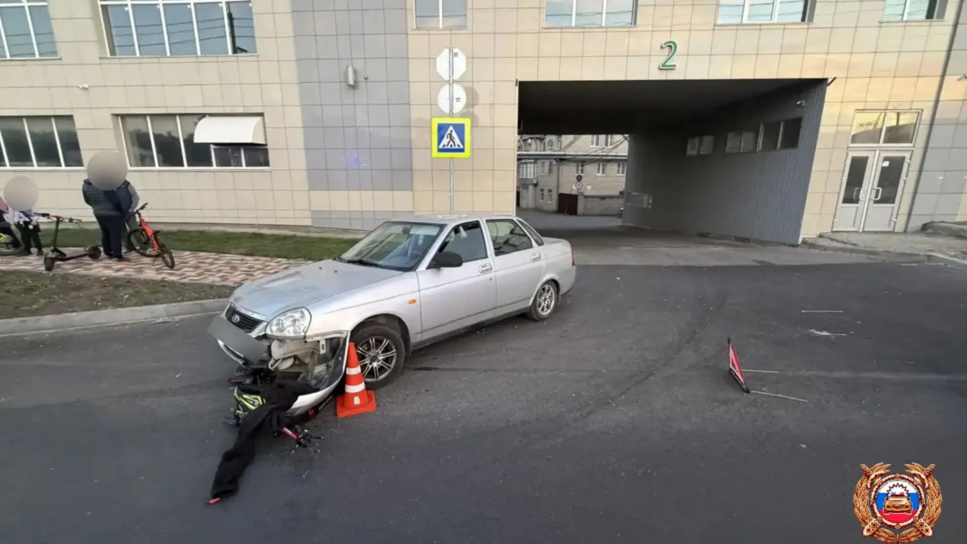 13-летний подросток на самокате попал под колеса «Приоры» в Ставрополе