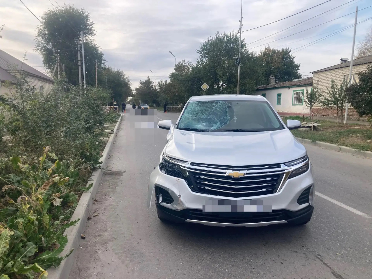 Велосипедист погиб под колесами кроссовера в Буденновске