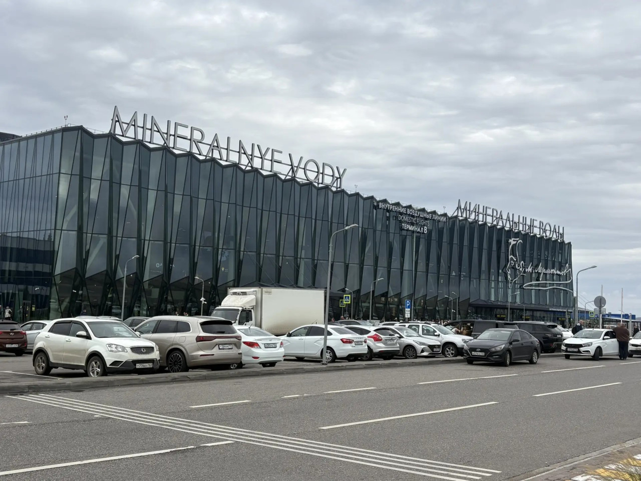 В аэропортах Ставрополья отменили шесть рейсов в Москву