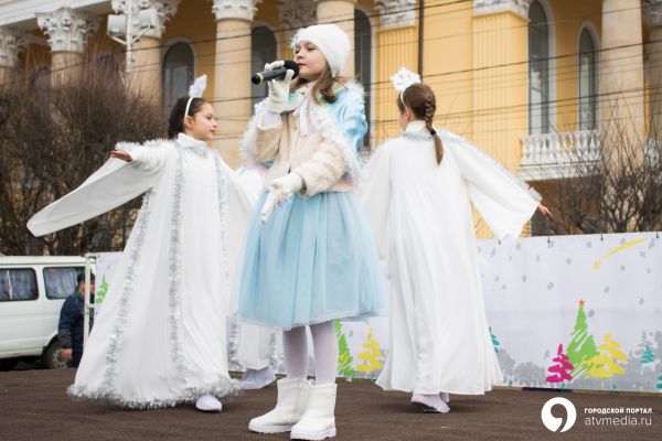 "Рождественские гуляния" на площади Ленина