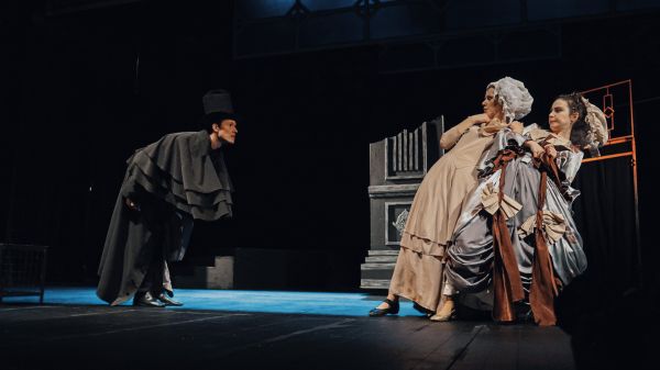 Театр драмы: репетиция спектакля "Лики любви"