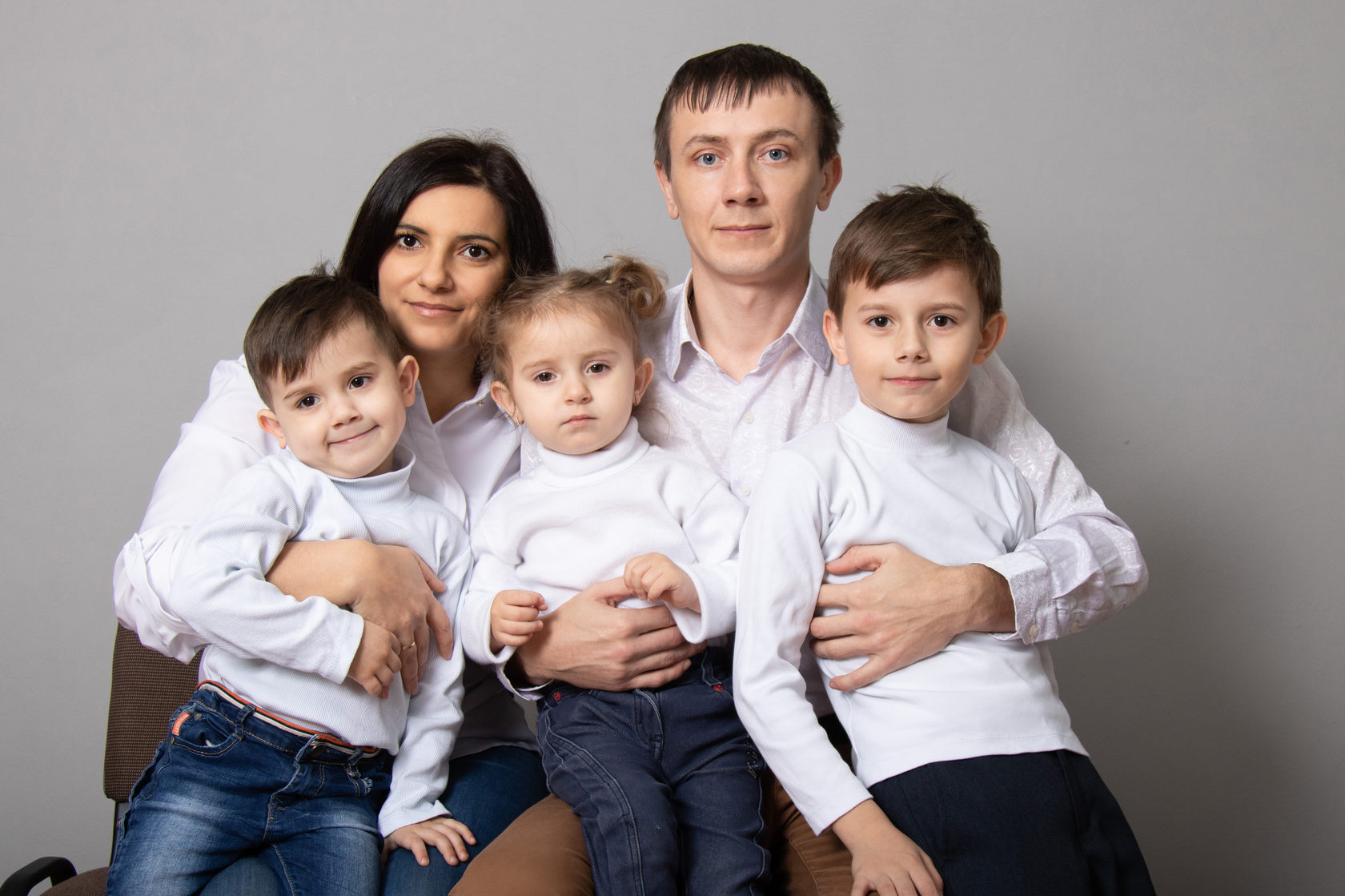Семья и национальность. Семья Россия. Смешанная семья. Смешанные семьи в России. Брак семья дети.