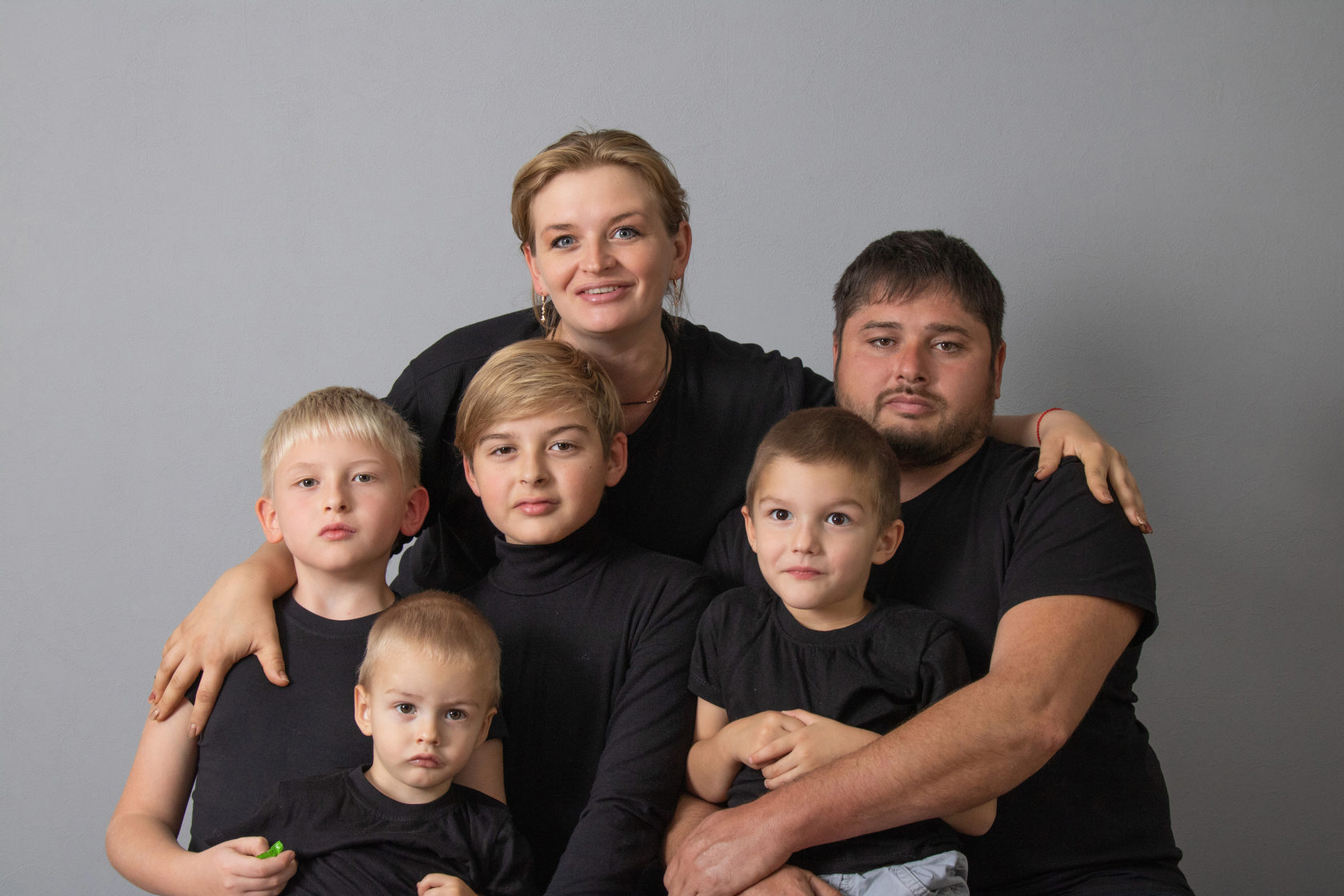 Семья и национальность. Дети смешанных браков. Семьи разных национальностей. Армяно русская семья.